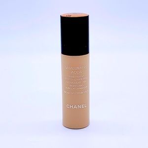 CHANEL 60 Beige Ultra Light Skin Foundation
